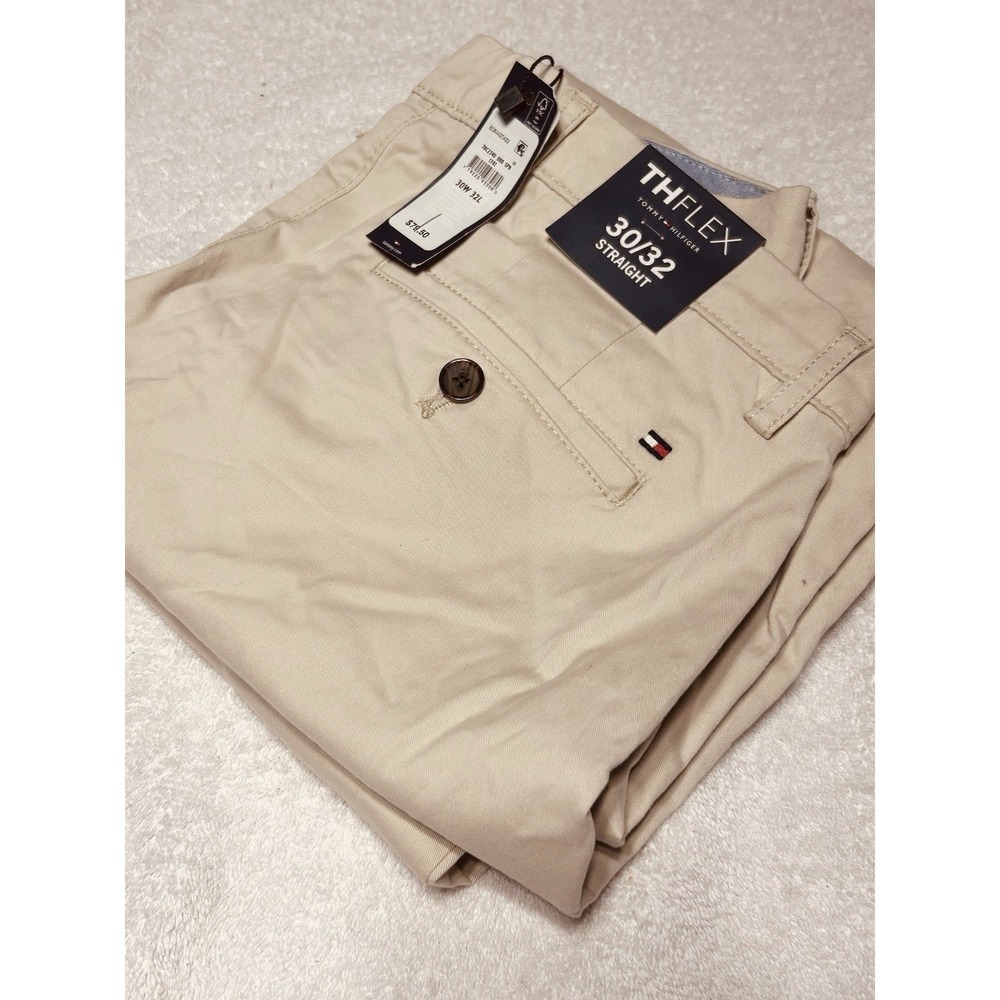 Tommy Hilfiger Men's Straight Fit Stretch Khaki Chino Pants Flat Front 30/32 NWT